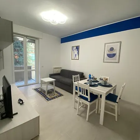 Lady Indigo San Siro דירה *